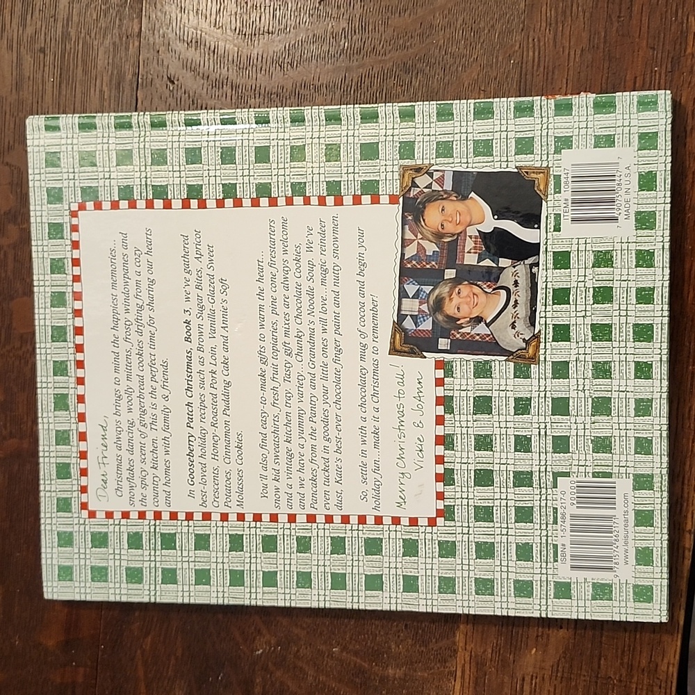 Gooseberry Patch Christmas book 3 - Picture 2 of 2